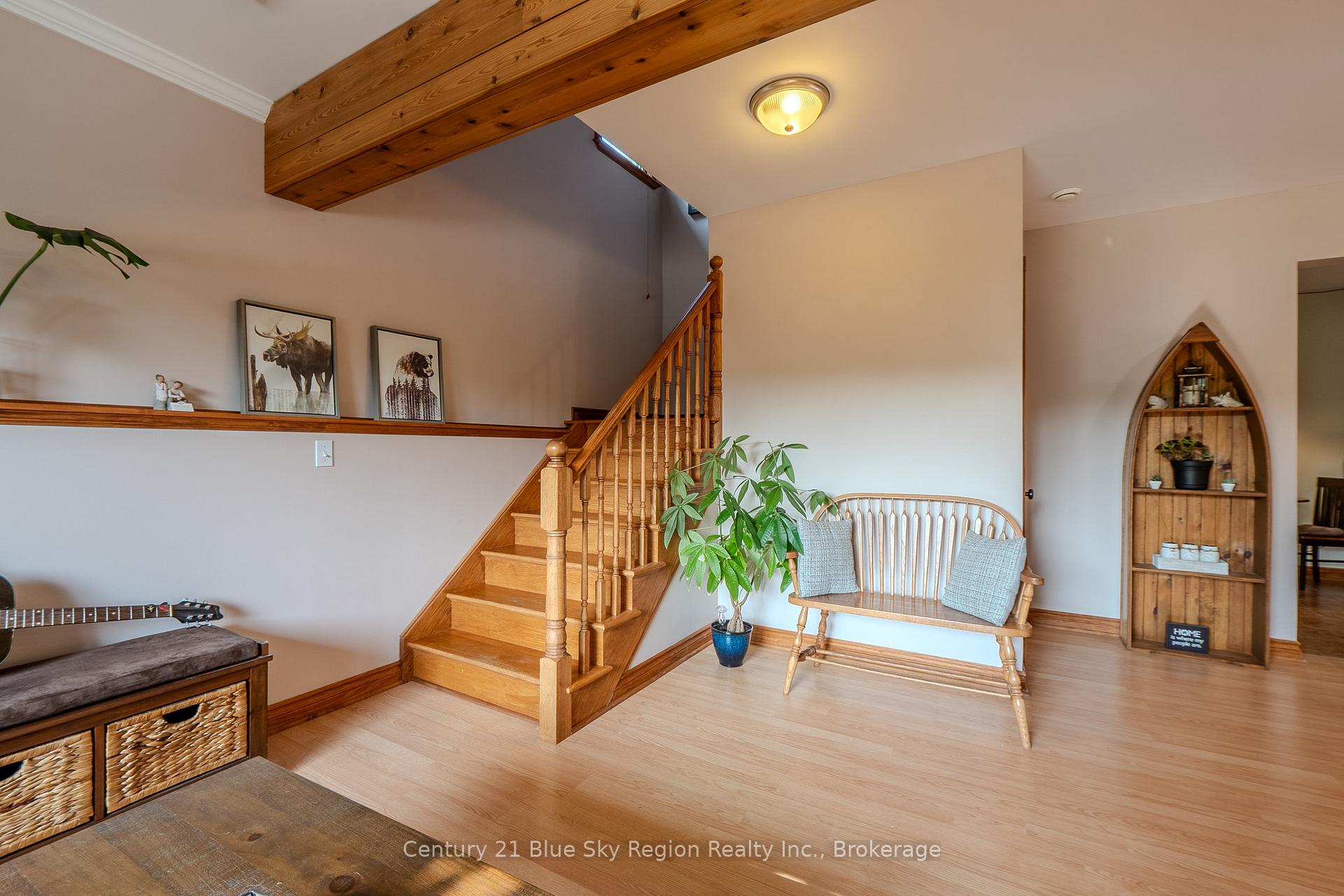 Photo 17 of 77 Shallot Crescent, North Bay, Birchaven — HOMEH