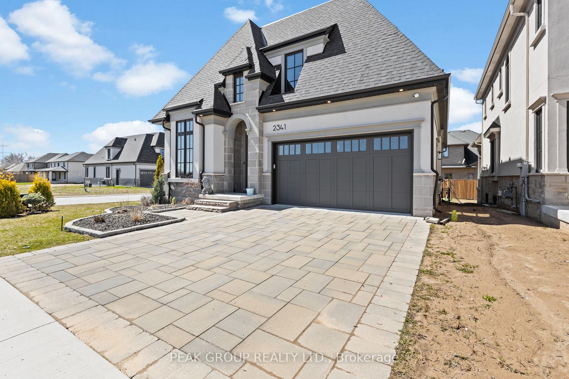 Photo 3 of 2341 Terravita Drive, Niagara Falls, Stamford — HOMEH