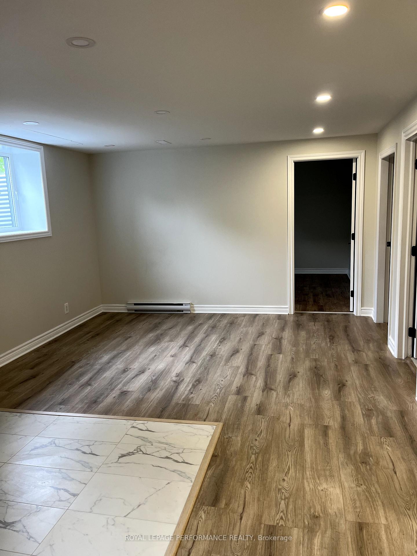 Photo 13 of Unit B, 882 Balsam Drive, Ottawa, Chatelaine Village — HOMEH