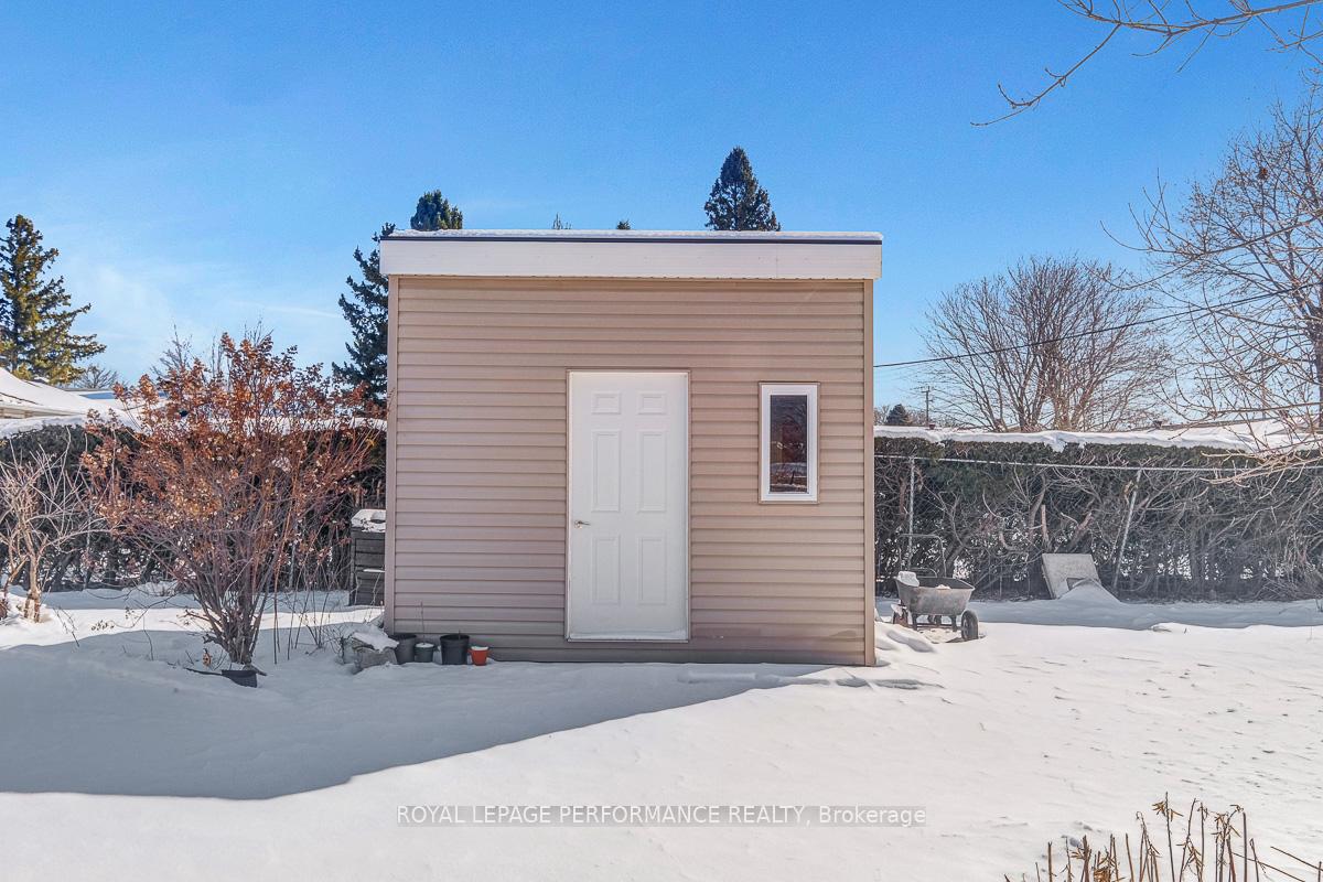 Photo 17 of Unit B, 882 Balsam Drive, Ottawa, Chatelaine Village — HOMEH