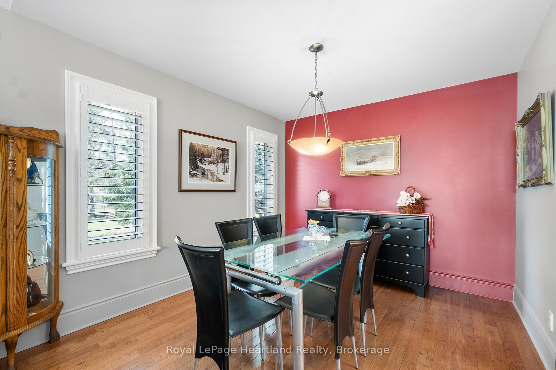 Photo 9 of 260 William Street E, North Middlesex, Parkhill — HOMEH