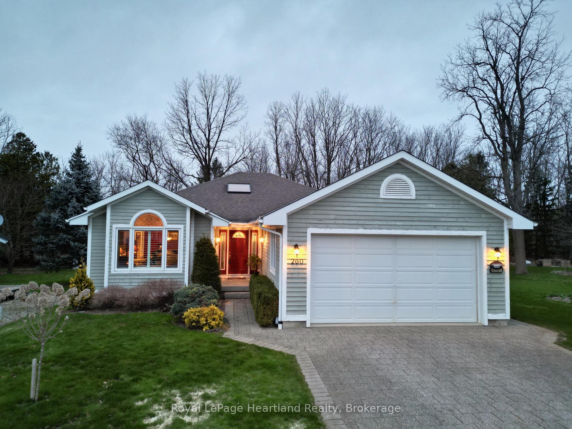 Photo 35 of 260 William Street E, North Middlesex, Parkhill — HOMEH