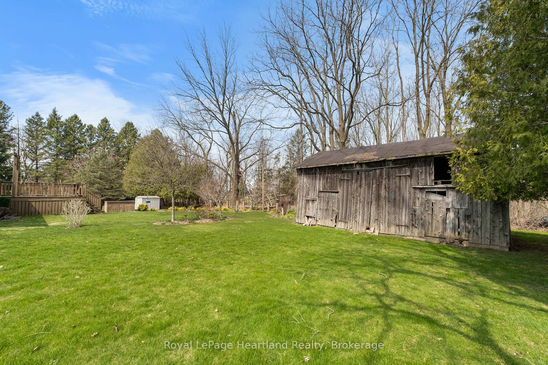 Photo 40 of 260 William Street E, North Middlesex, Parkhill — HOMEH