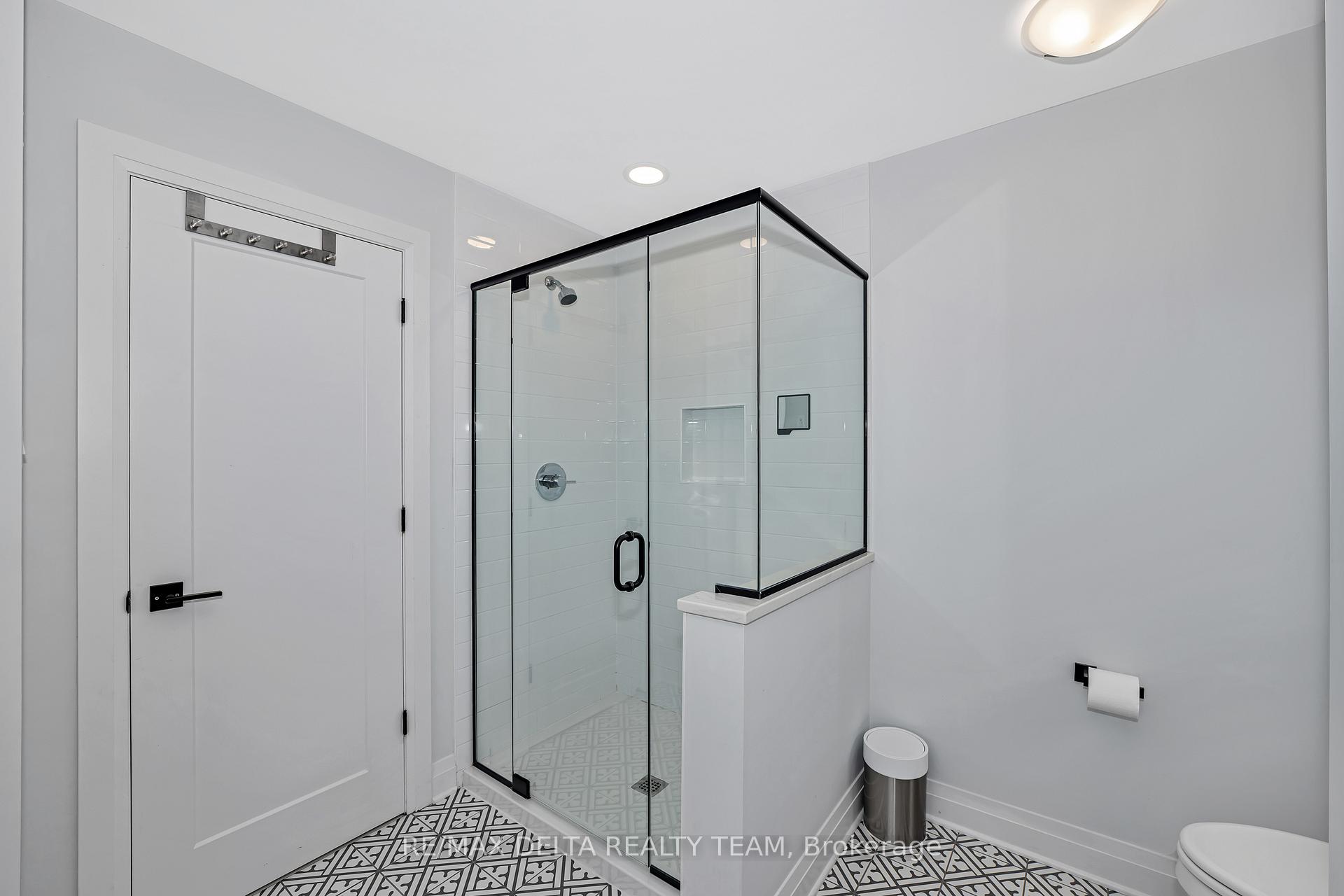 Photo 18 of 128 Crevasse Road, Ottawa, Mer Bleue/Bradley Estates/Anderson Park — HOMEH