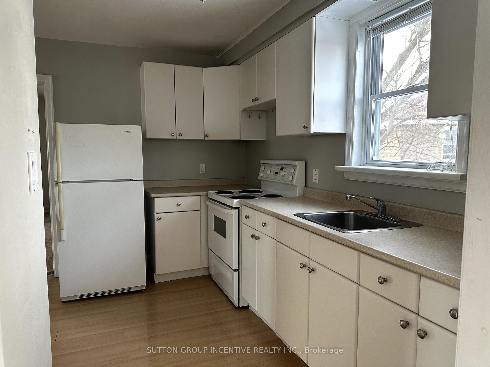 Photo 7 of Unit 2, 283 East Street E, Orillia — HOMEH