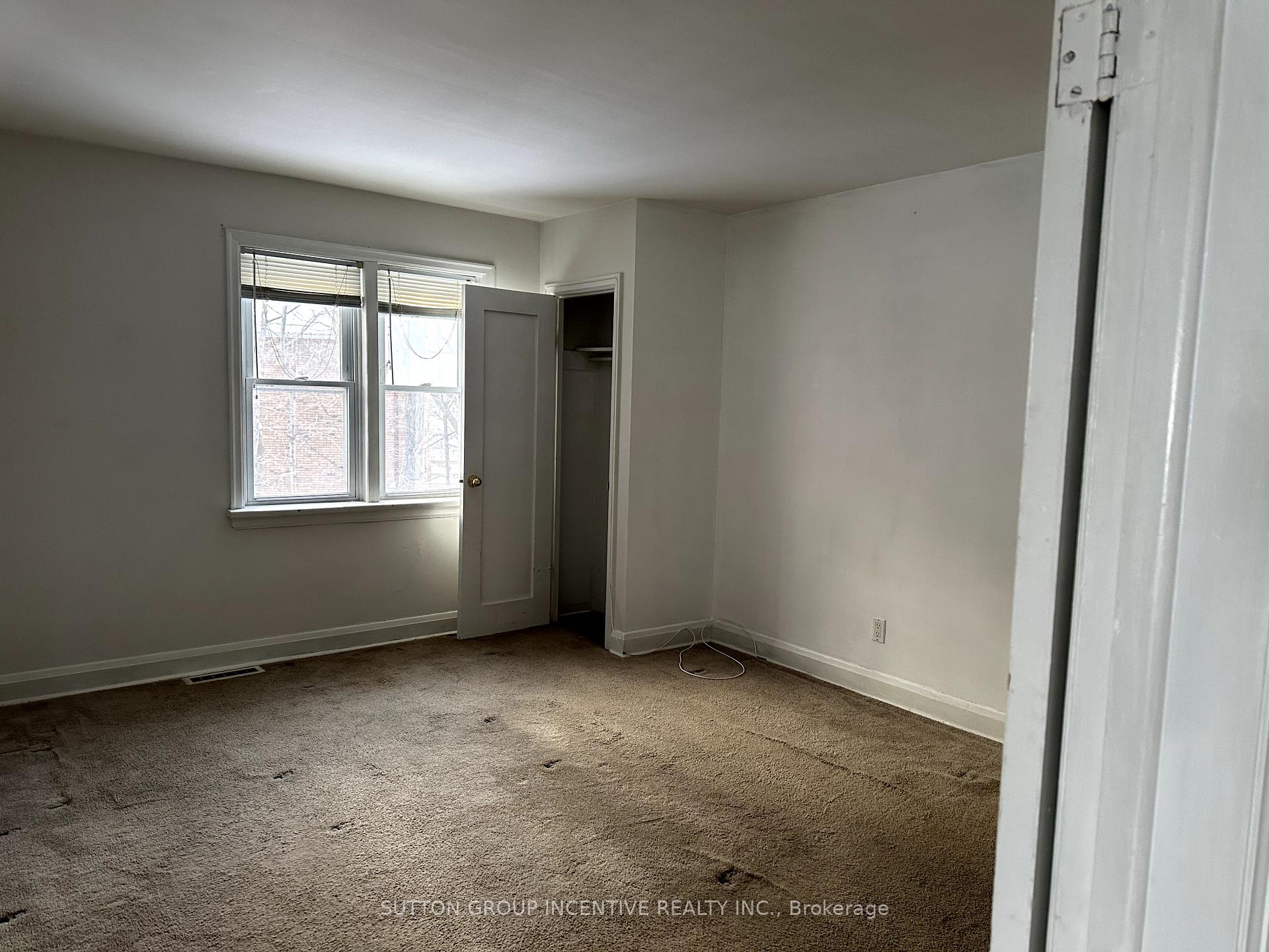 Photo 8 of Unit 2, 283 East Street E, Orillia — HOMEH