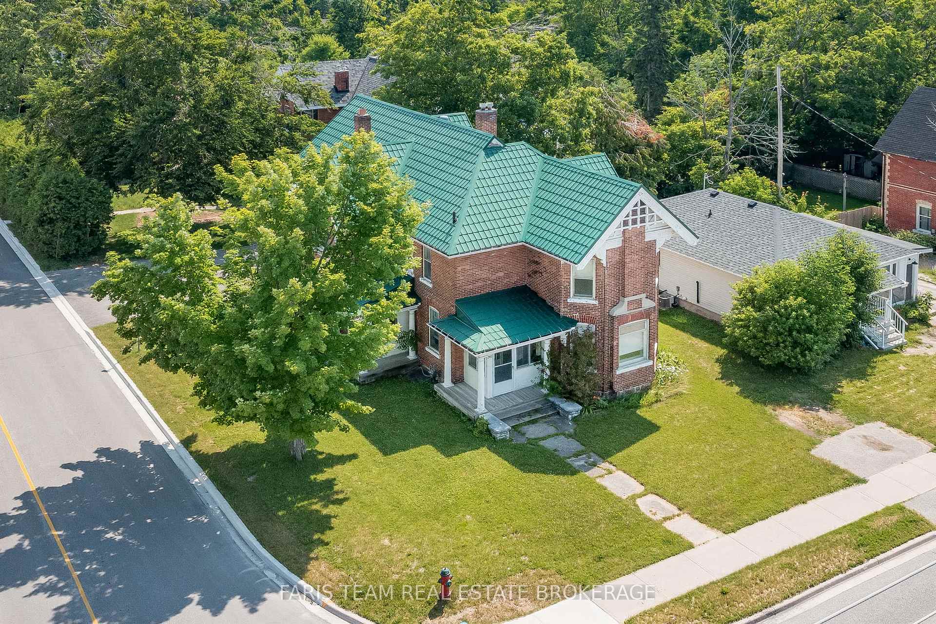 Photo 1 of 9 Borland Street E, Orillia — HOMEH
