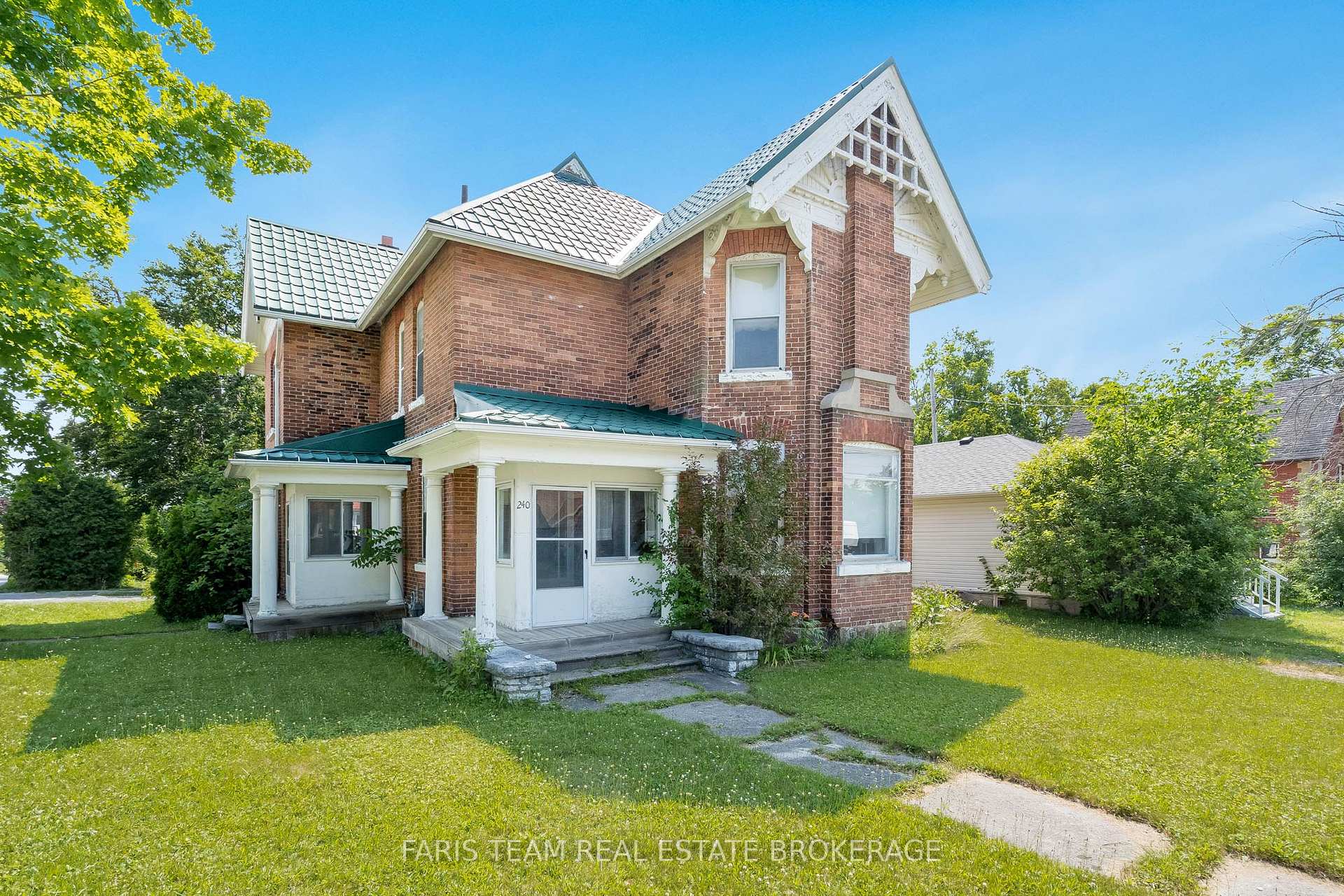 Photo 3 of 9 Borland Street E, Orillia — HOMEH