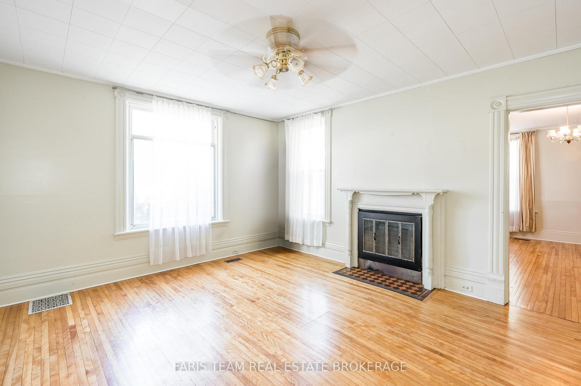Photo 15 of 9 Borland Street E, Orillia — HOMEH