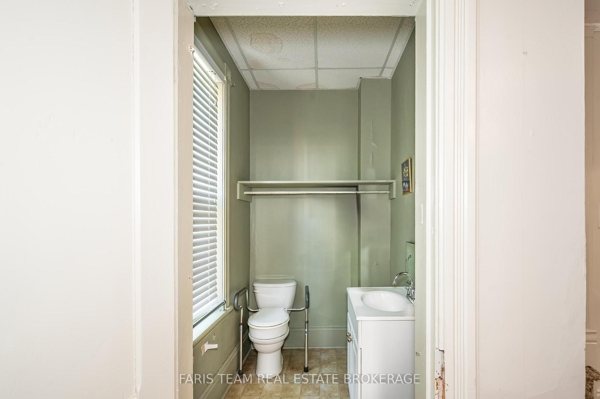 Photo 16 of 9 Borland Street E, Orillia — HOMEH