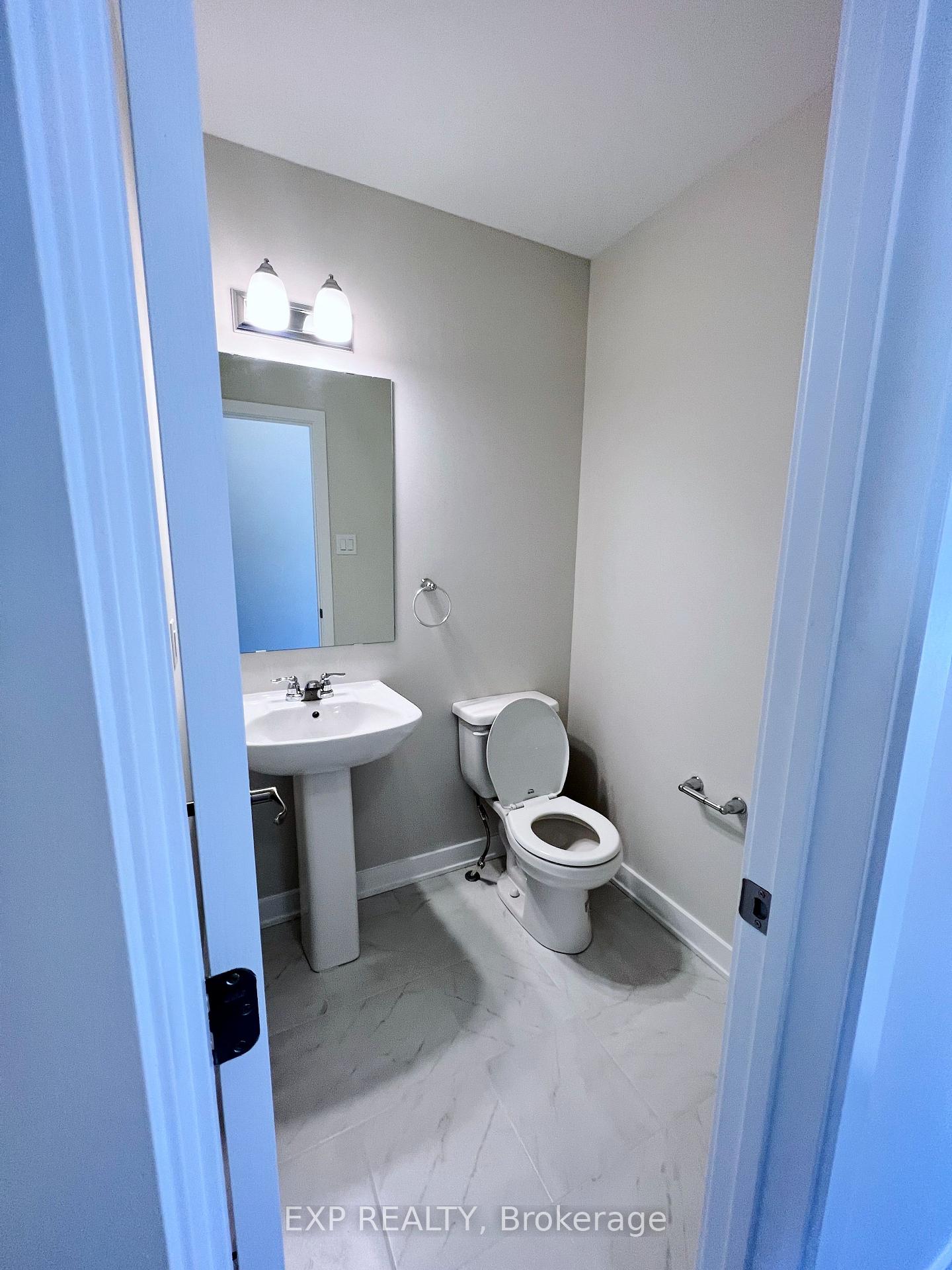 Photo 3 of 2147 Winsome Terrace, Ottawa, Fallingbrook/Gardenway South — HOMEH