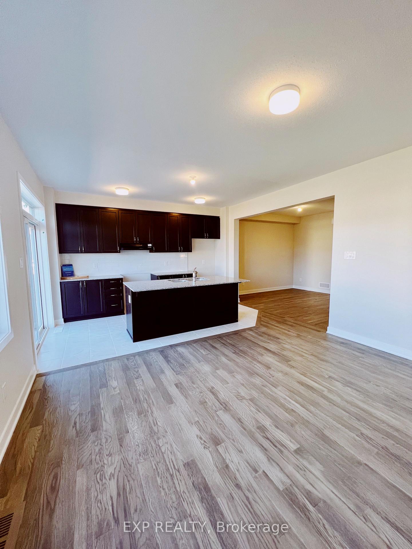 Photo 5 of 2147 Winsome Terrace, Ottawa, Fallingbrook/Gardenway South — HOMEH
