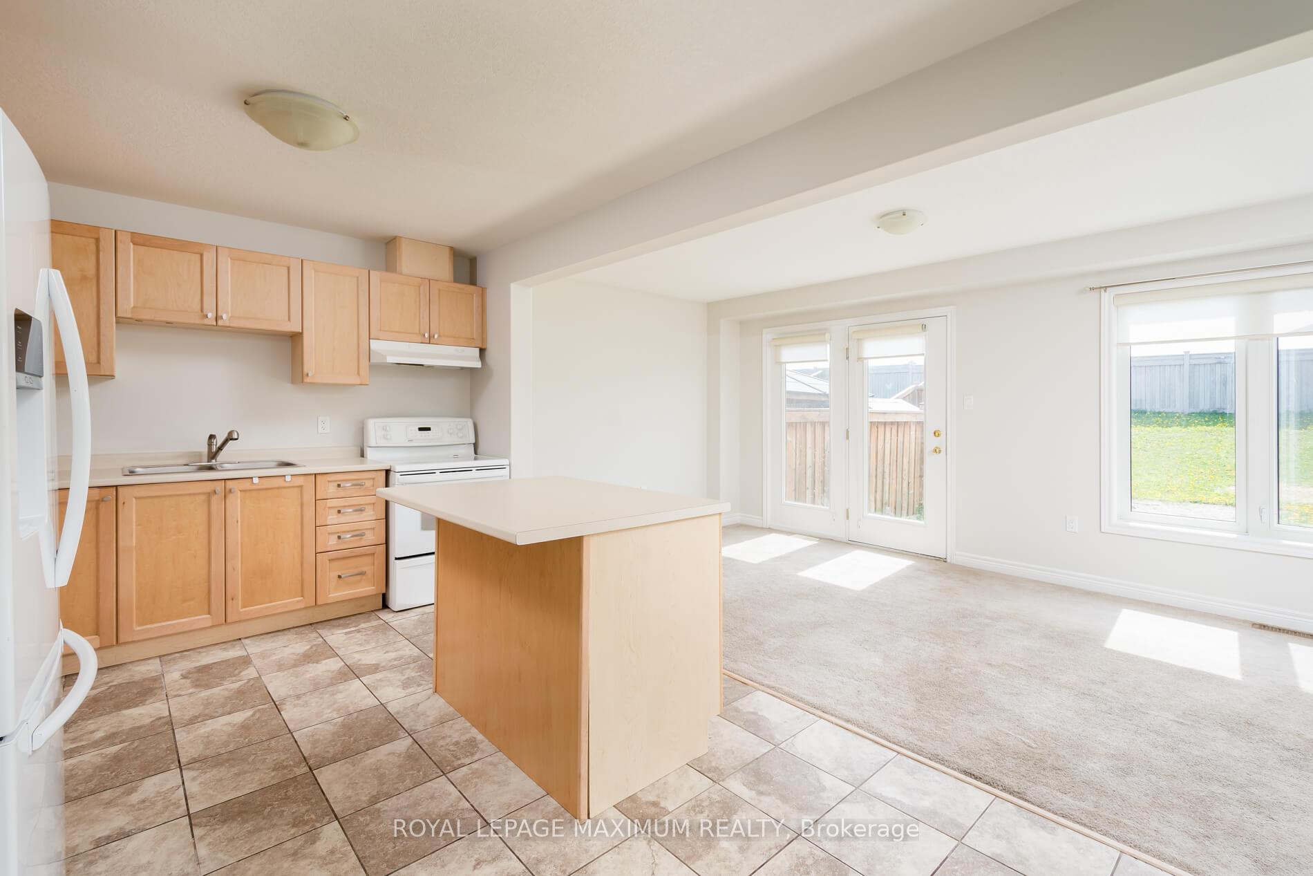 Photo 6 of 137 Hutchinson Drive, New Tecumseth, Alliston — HOMEH