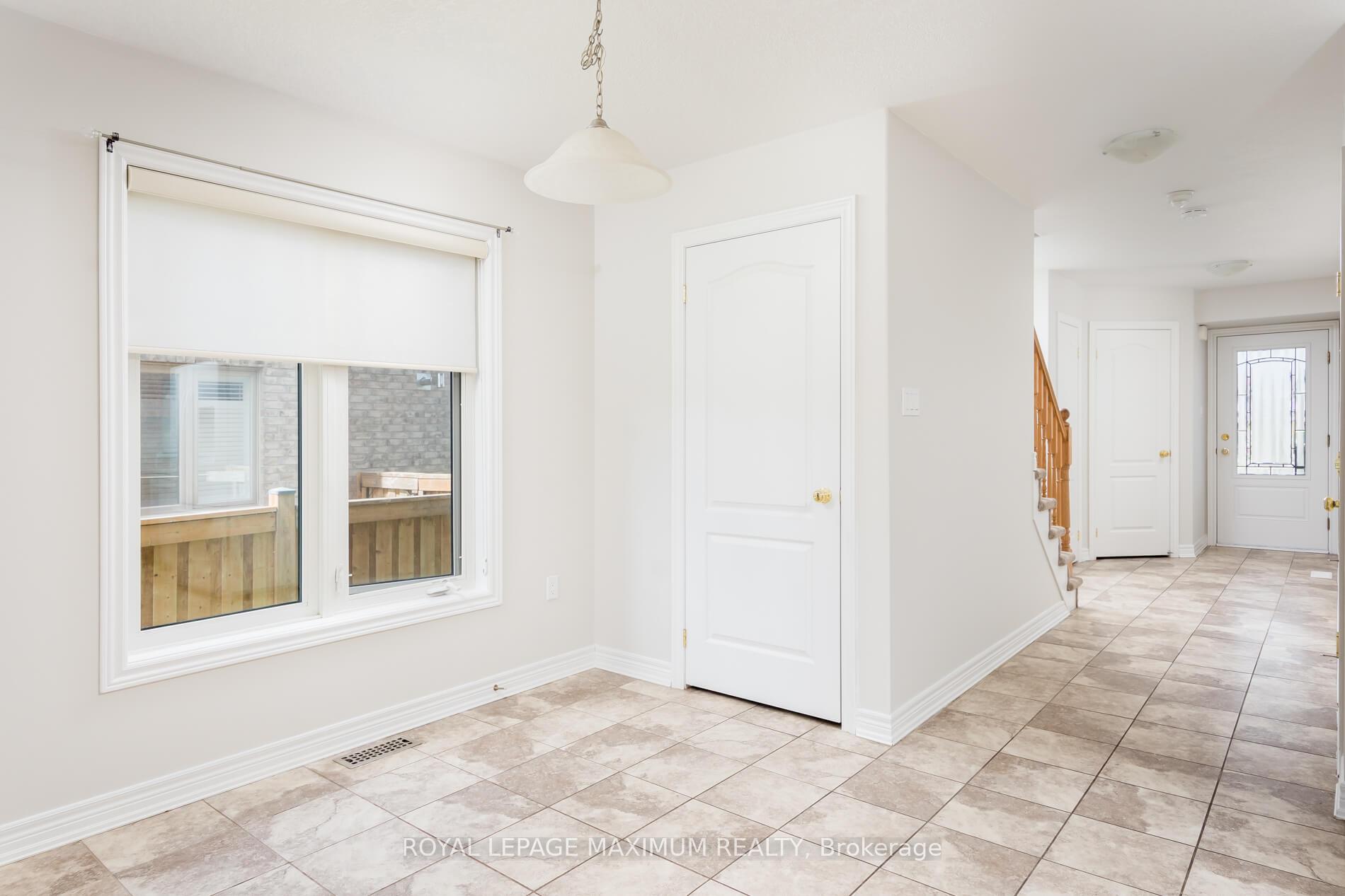 Photo 8 of 137 Hutchinson Drive, New Tecumseth, Alliston — HOMEH