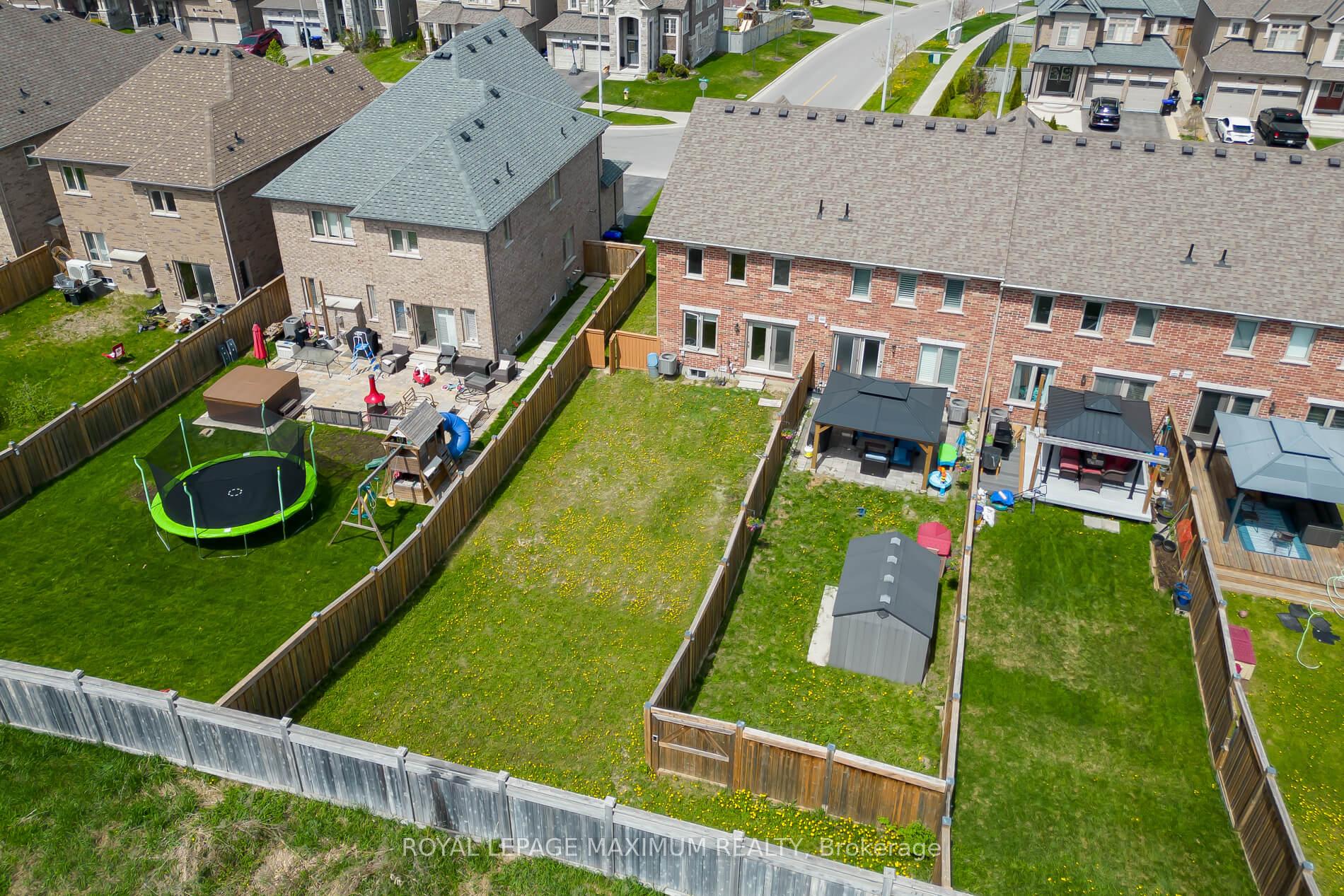 Photo 36 of 137 Hutchinson Drive, New Tecumseth, Alliston — HOMEH