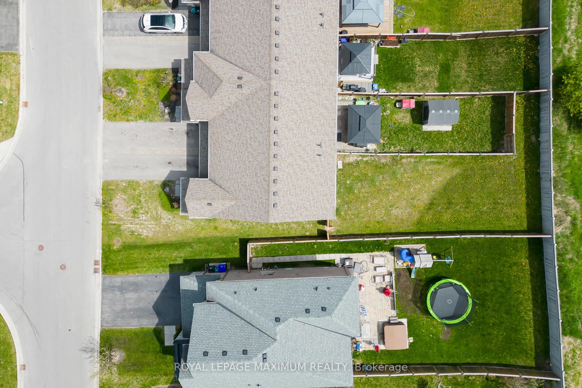 Photo 40 of 137 Hutchinson Drive, New Tecumseth, Alliston — HOMEH