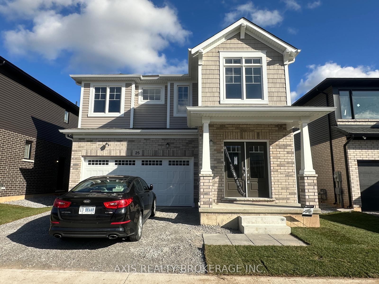 Photo 1 of 25 Samuel Avenue, Pelham, Fonthill — HOMEH