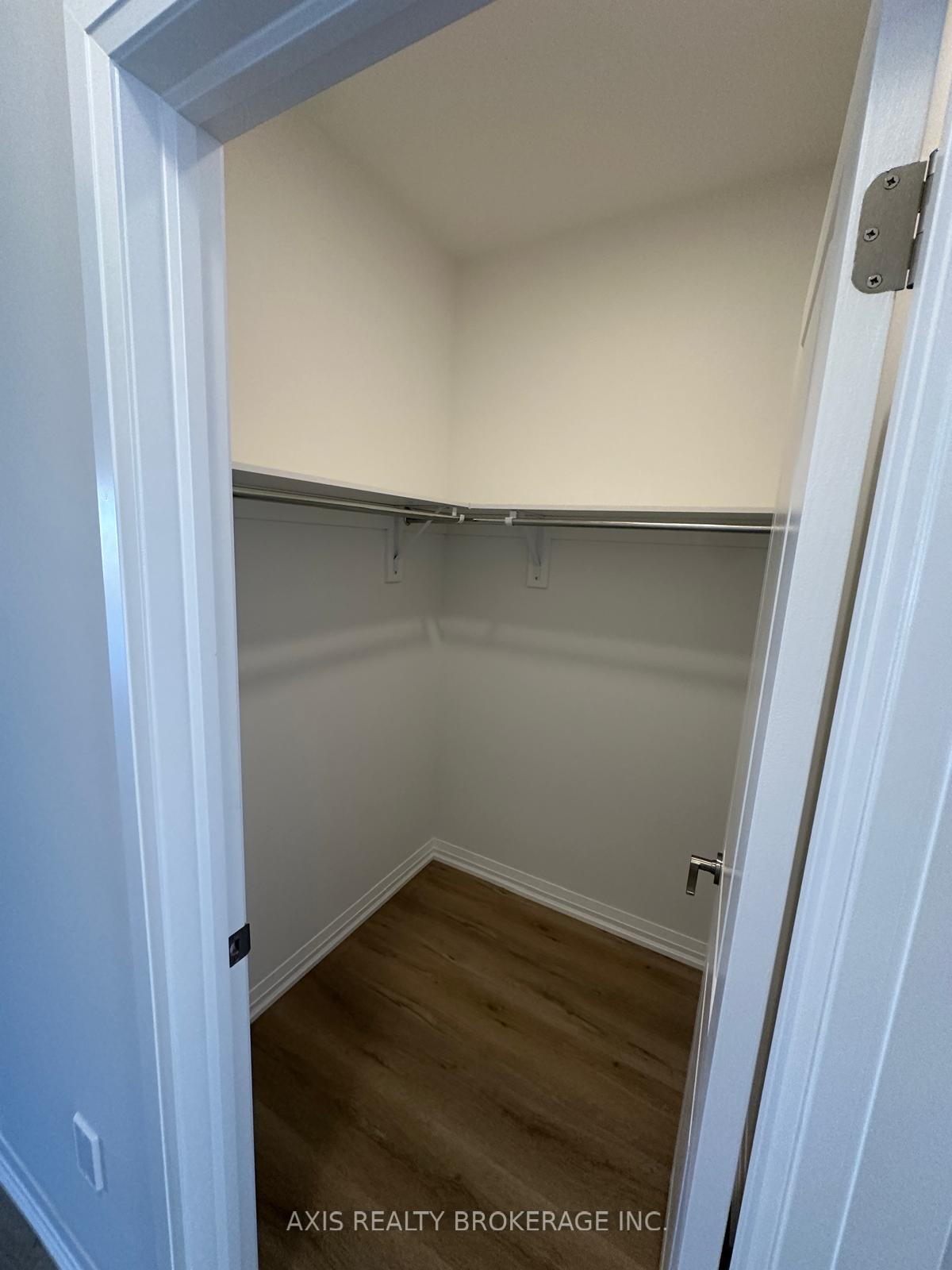 Photo 5 of 25 Samuel Avenue, Pelham, Fonthill — HOMEH