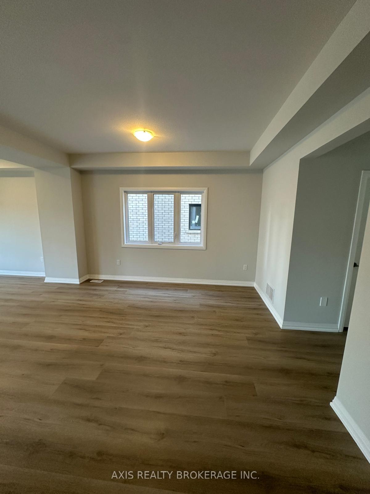 Photo 8 of 25 Samuel Avenue, Pelham, Fonthill — HOMEH