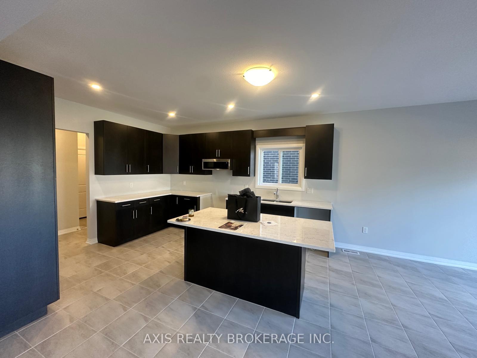 Photo 14 of 25 Samuel Avenue, Pelham, Fonthill — HOMEH