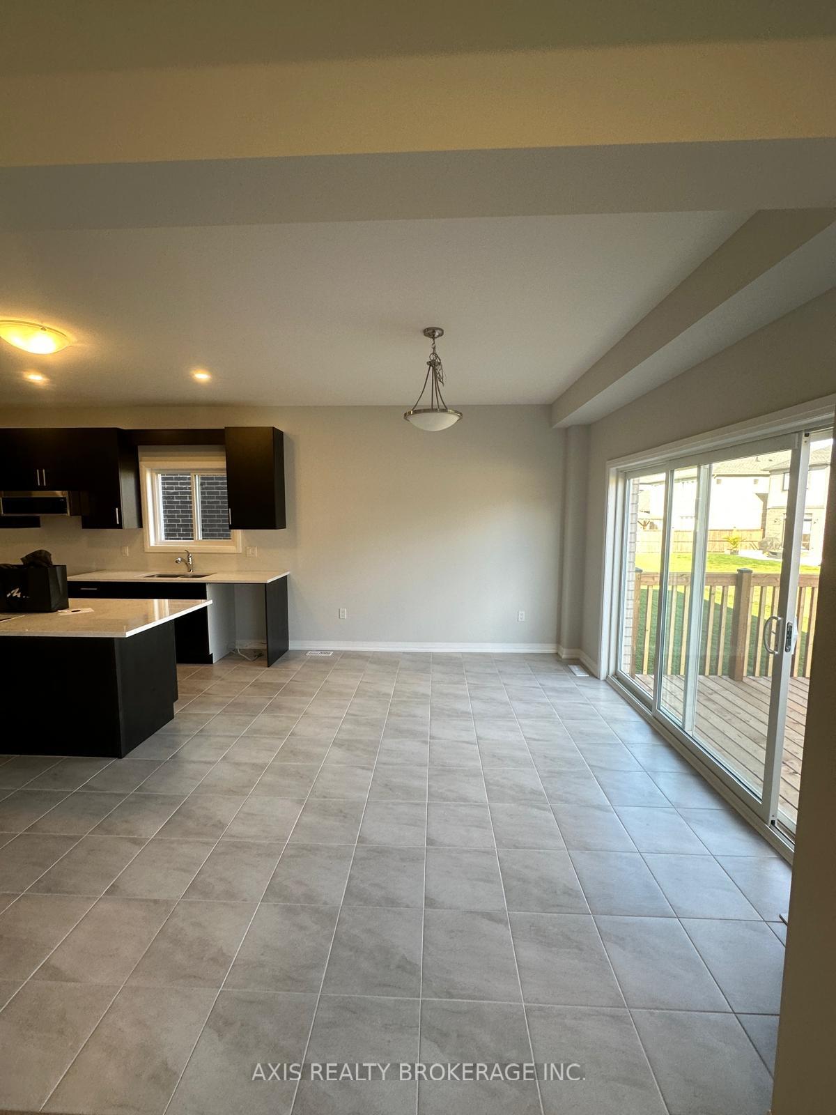 Photo 15 of 25 Samuel Avenue, Pelham, Fonthill — HOMEH