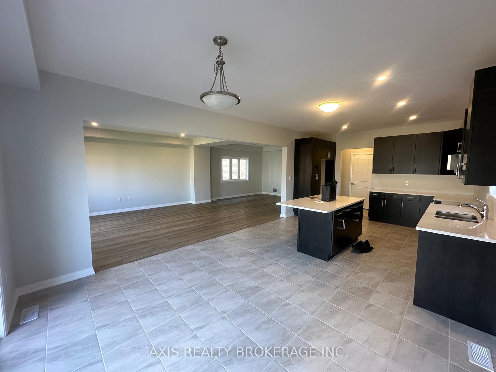 Photo 17 of 25 Samuel Avenue, Pelham, Fonthill — HOMEH