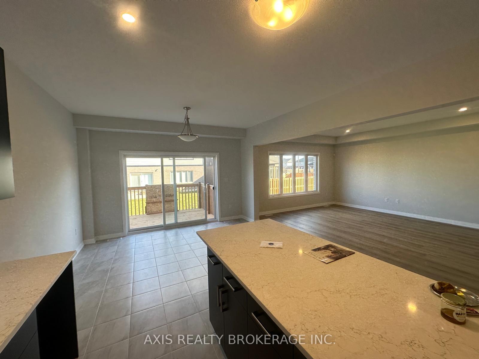 Photo 18 of 25 Samuel Avenue, Pelham, Fonthill — HOMEH