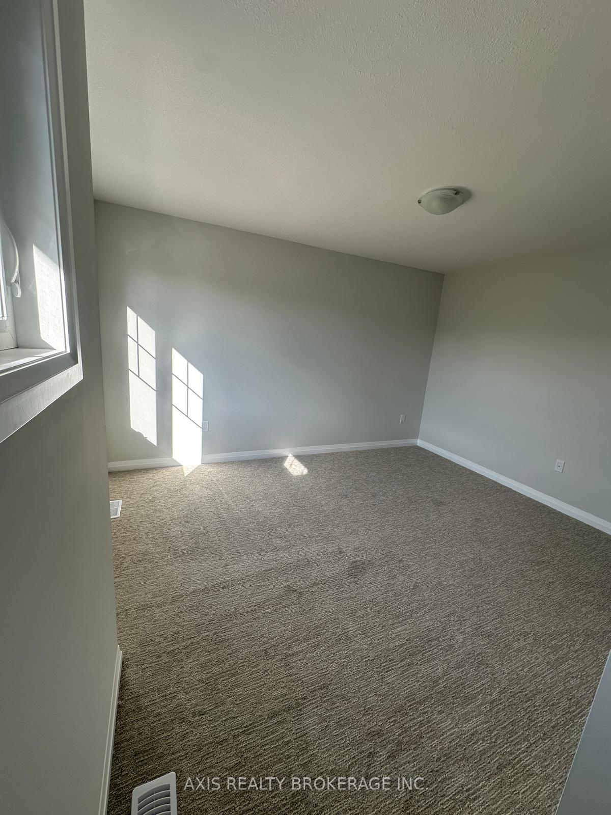 Photo 31 of 25 Samuel Avenue, Pelham, Fonthill — HOMEH
