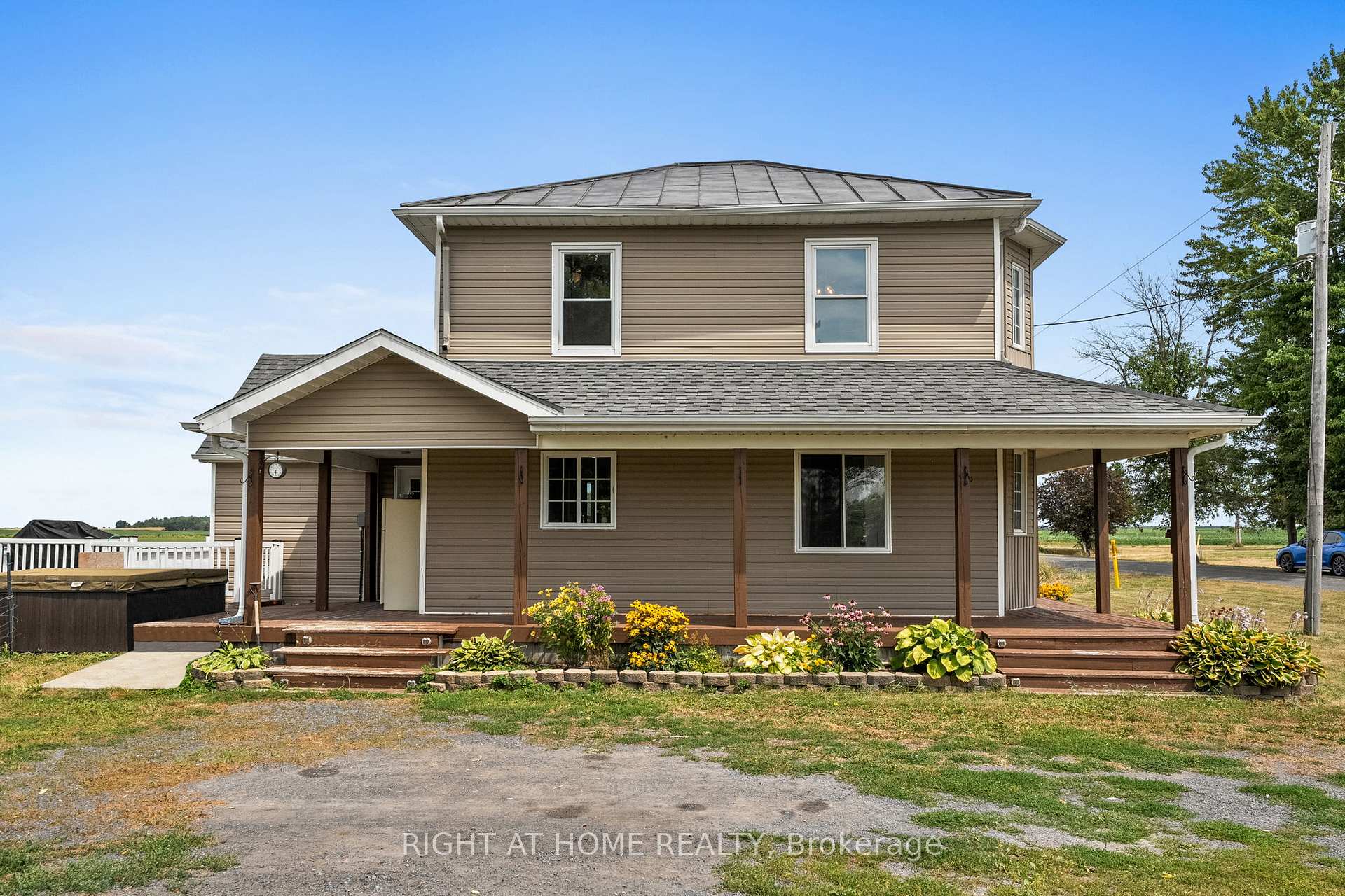 Photo 2 of 15365 Ashburn Road, North Stormont, North Stormont (Finch) Twp — HOMEH
