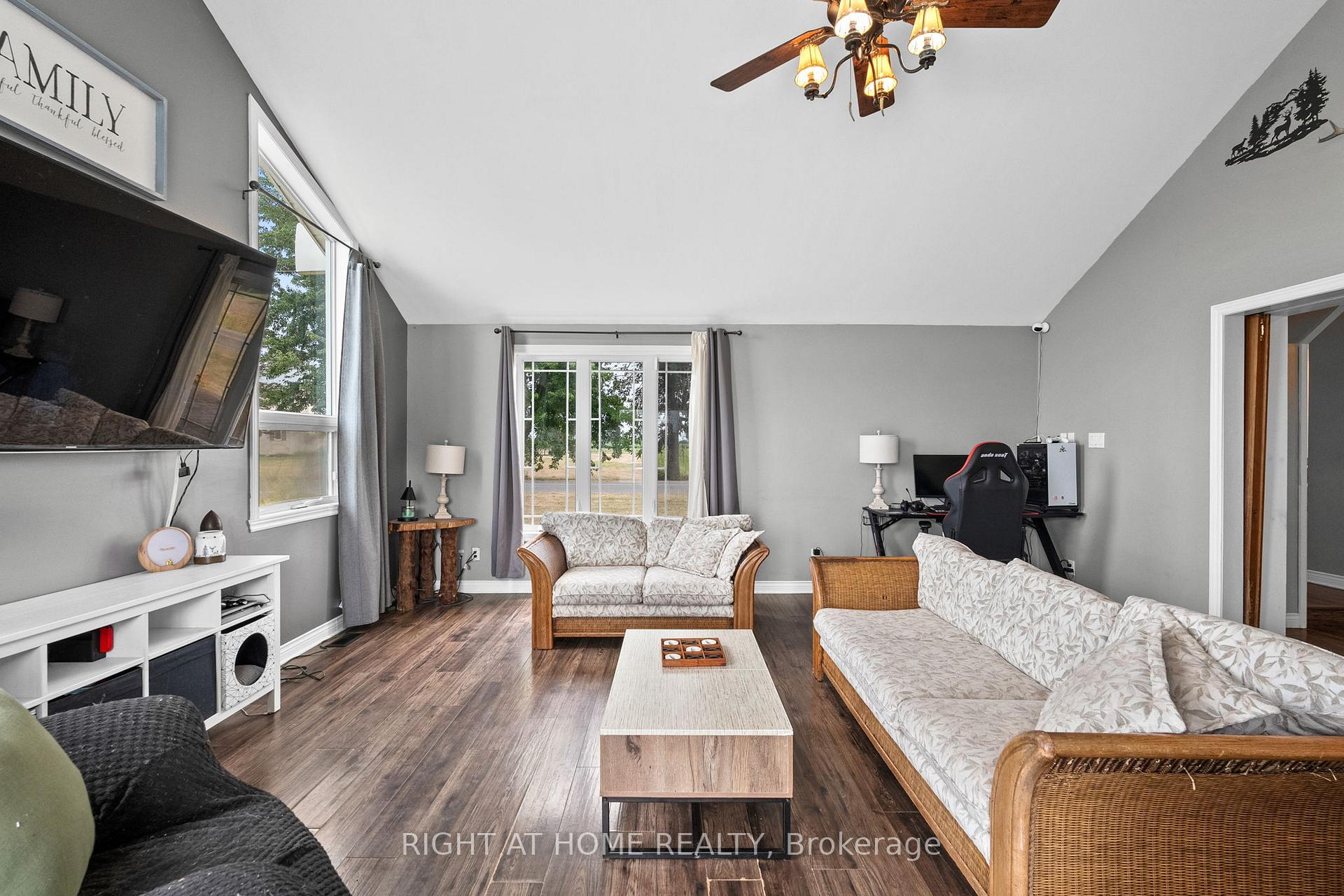 Photo 11 of 15365 Ashburn Road, North Stormont, North Stormont (Finch) Twp — HOMEH