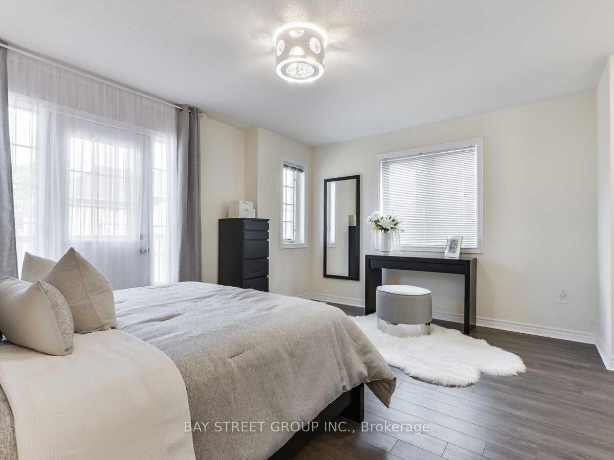 Photo 13 of 32 Orca Drive, Markham, Wismer — HOMEH