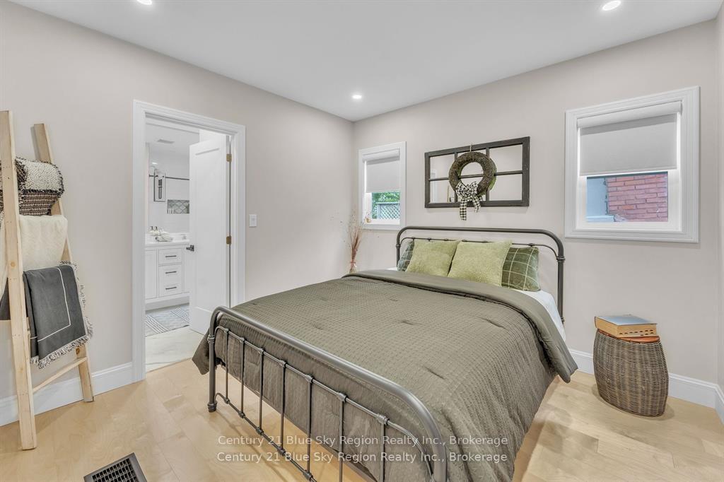 Photo 17 of 645 Jane Street, North Bay, West End — HOMEH