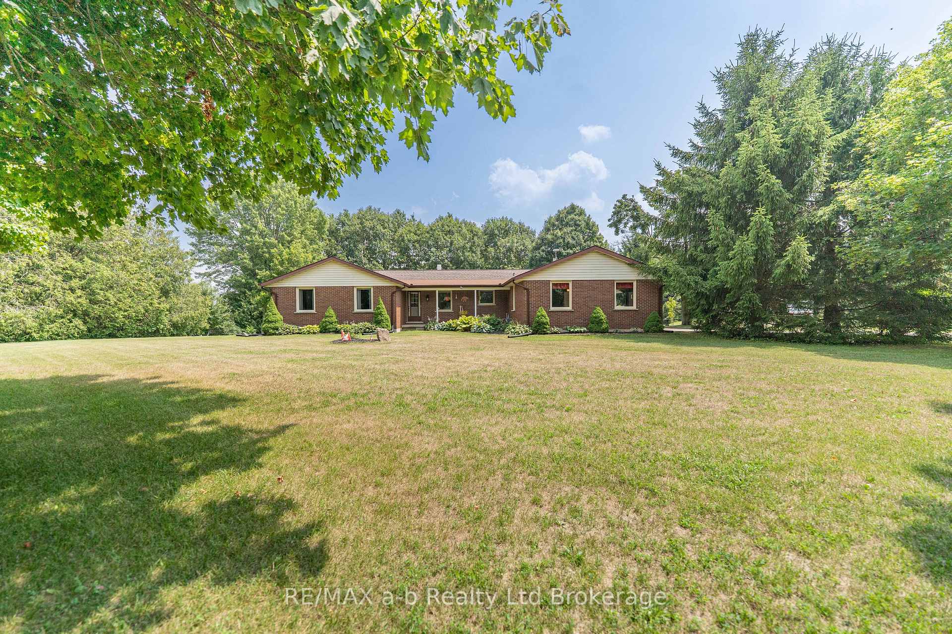 Front of 660 Goshen Road