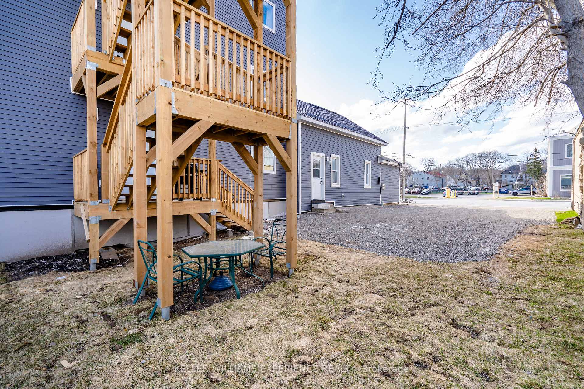 Photo 18 of Unit A, 99 Colborne Street, Orillia — HOMEH