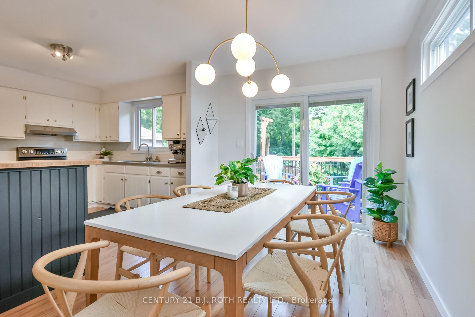 Photo 6 of 212 Borland Street E, Orillia — HOMEH