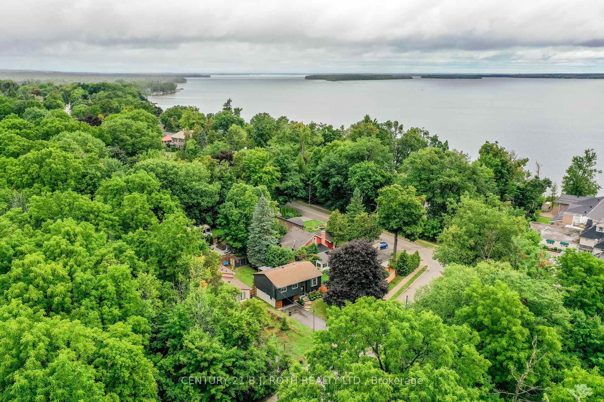 Photo 24 of 212 Borland Street E, Orillia — HOMEH