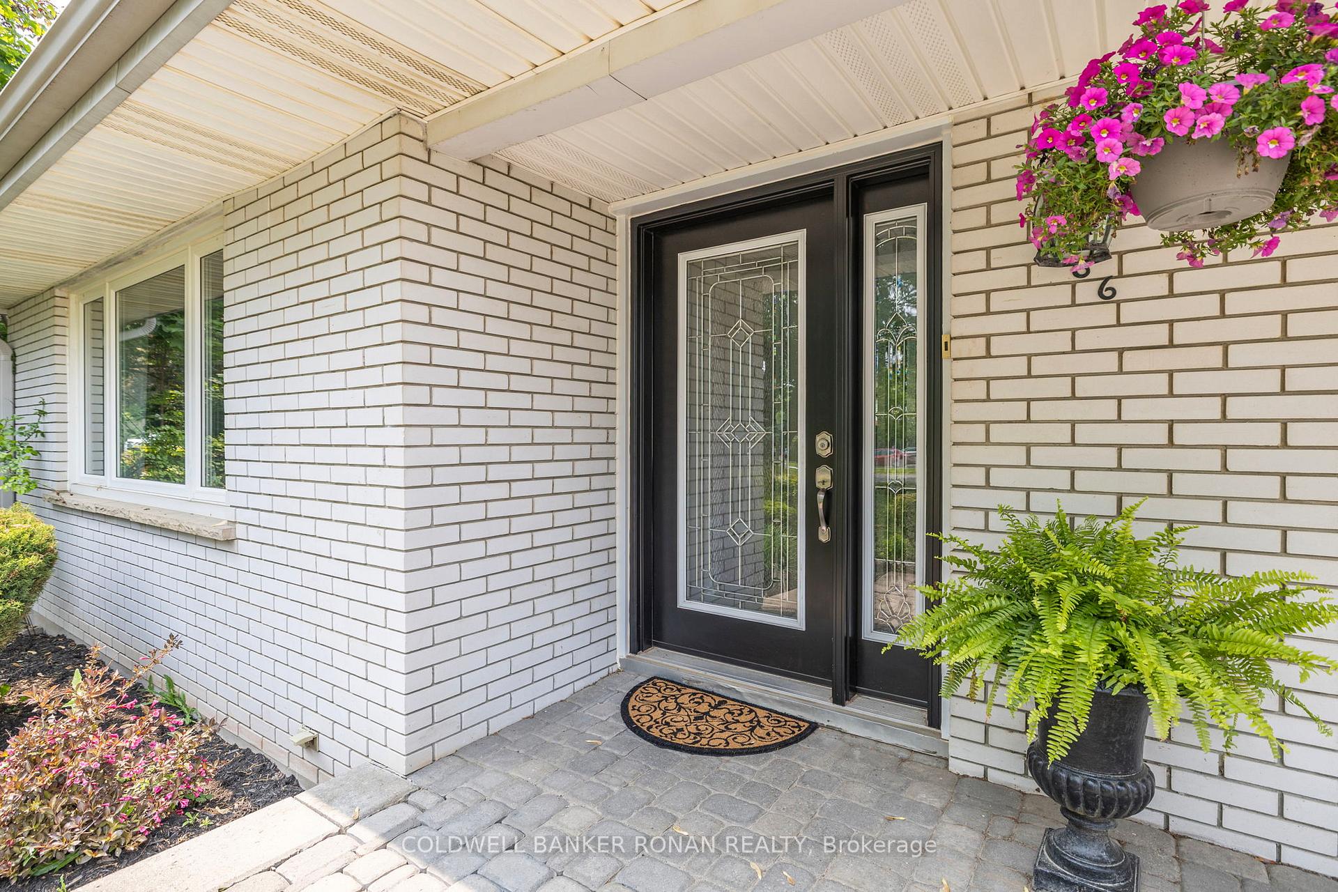 Photo 4 of 266 Albert Street E, New Tecumseth, Alliston — HOMEH