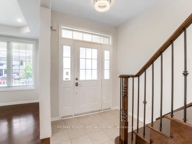 Photo 10 of 923 Vickerman Way, Milton, Coates — HOMEH