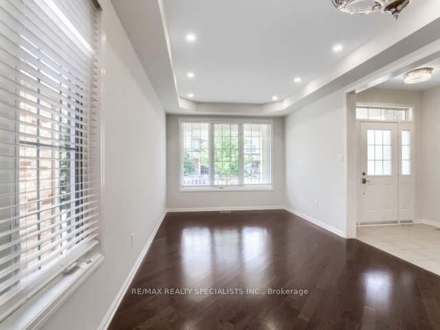 Photo 6 of 923 Vickerman Way, Milton, Coates — HOMEH
