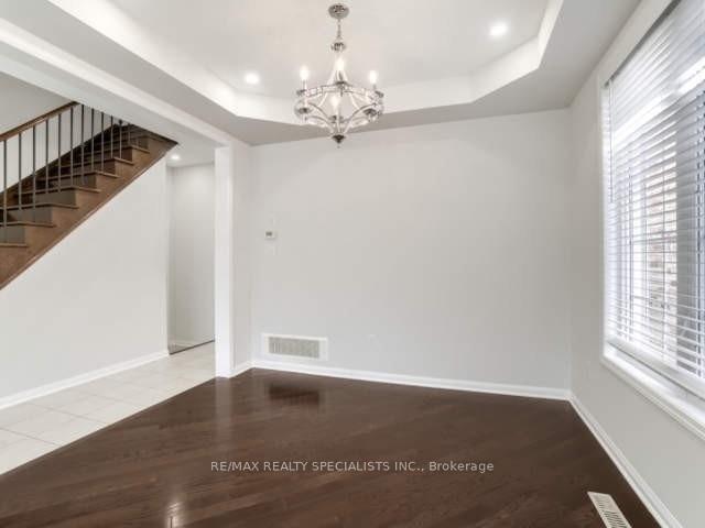 Photo 8 of 923 Vickerman Way, Milton, Coates — HOMEH