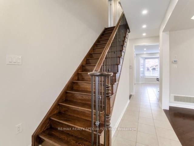 Photo 22 of 923 Vickerman Way, Milton, Coates — HOMEH