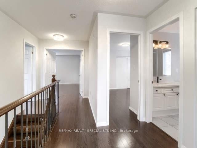 Photo 17 of 923 Vickerman Way, Milton, Coates — HOMEH