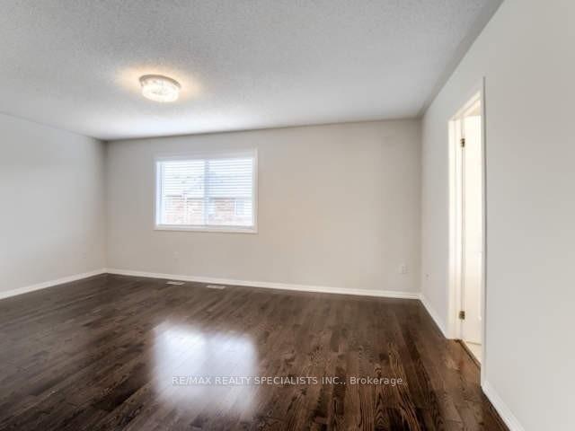 Photo 20 of 923 Vickerman Way, Milton, Coates — HOMEH