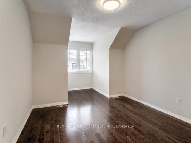 Photo 23 of 923 Vickerman Way, Milton, Coates — HOMEH
