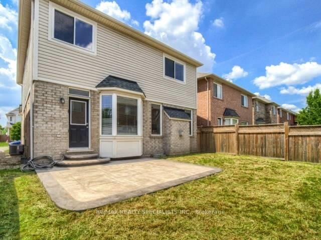 Photo 37 of 923 Vickerman Way, Milton, Coates — HOMEH