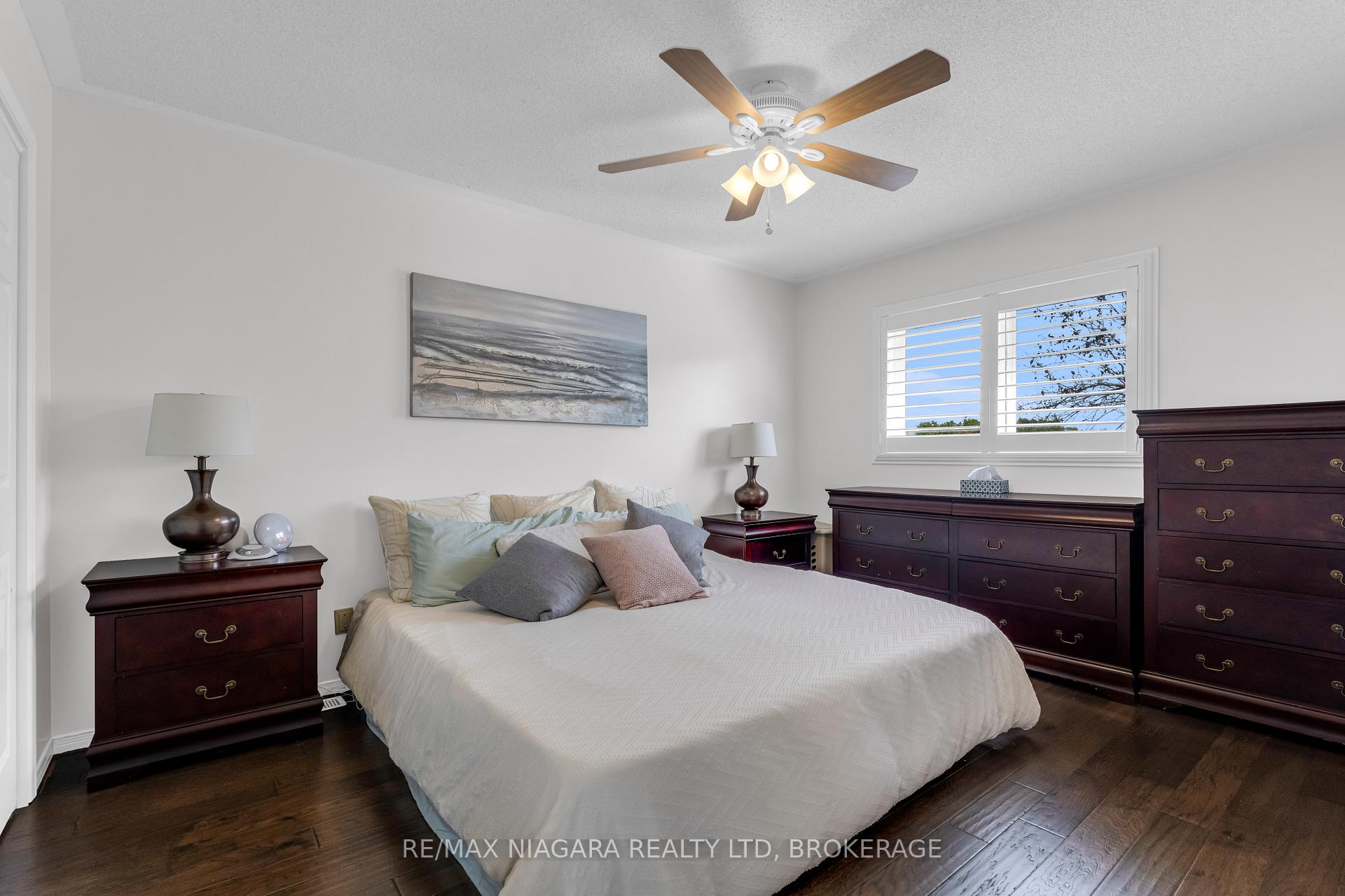 Photo 14 of 8142 Marcon Street, Niagara Falls, Ascot — HOMEH