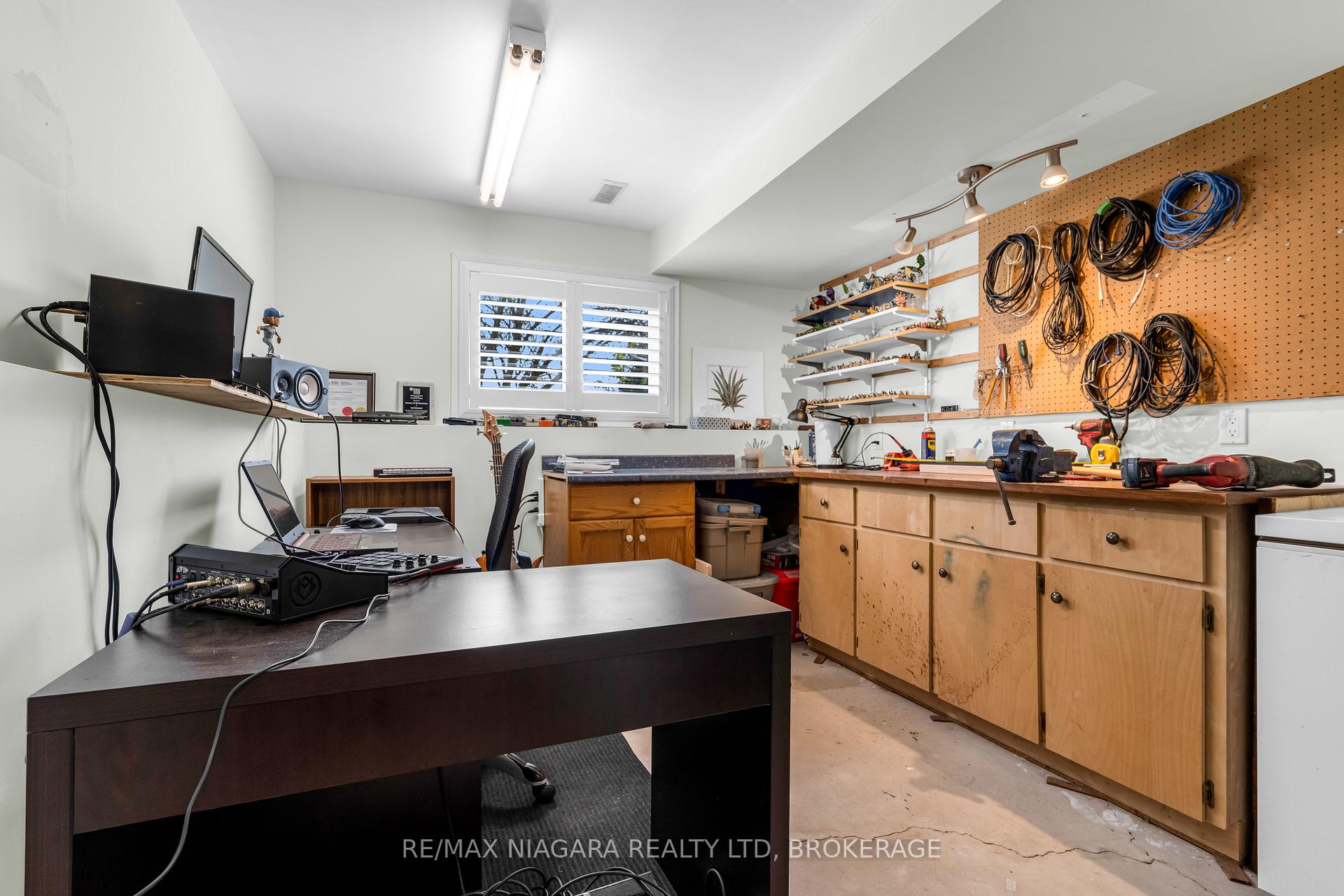 Photo 23 of 8142 Marcon Street, Niagara Falls, Ascot — HOMEH