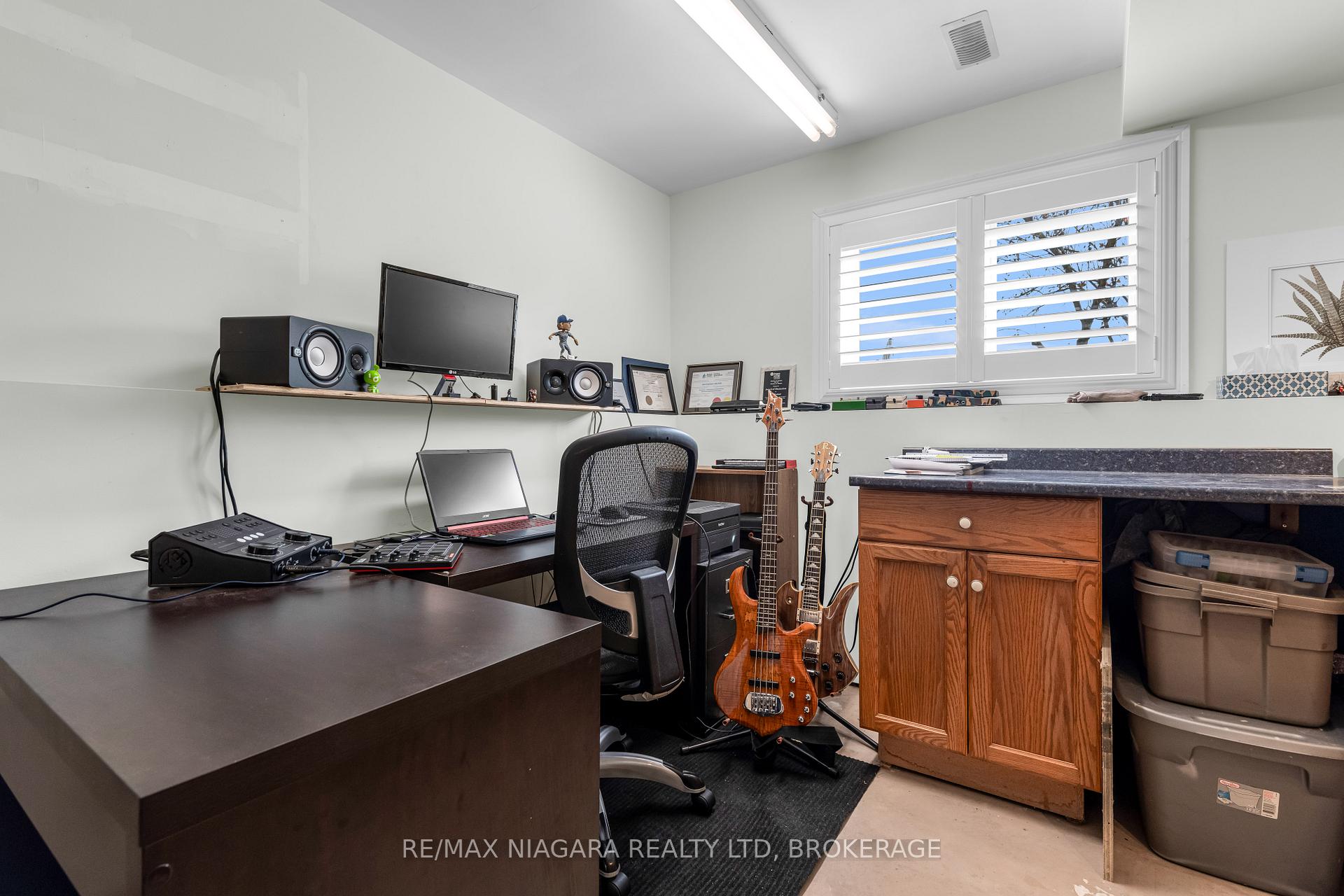 Photo 24 of 8142 Marcon Street, Niagara Falls, Ascot — HOMEH