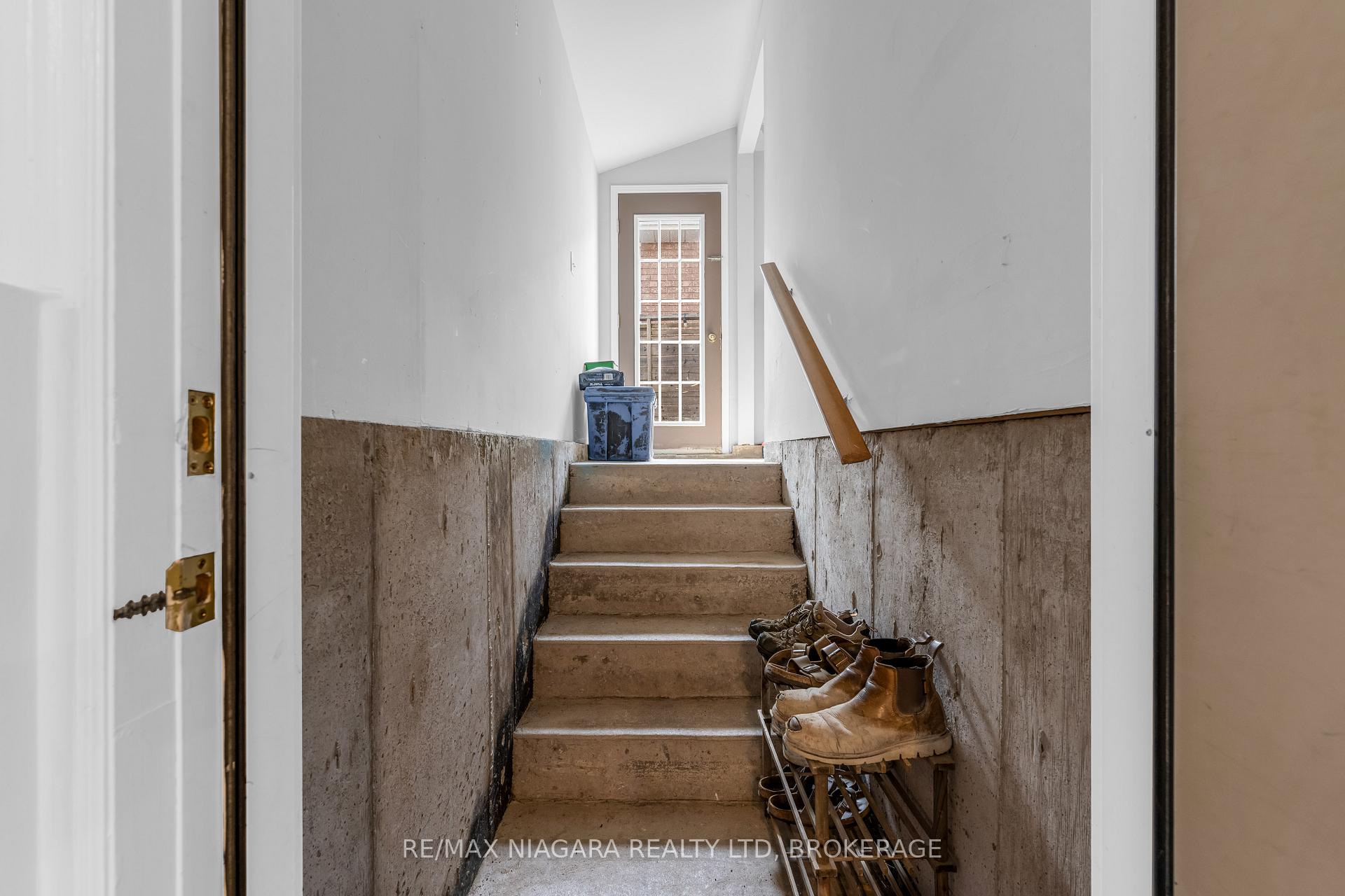 Photo 25 of 8142 Marcon Street, Niagara Falls, Ascot — HOMEH