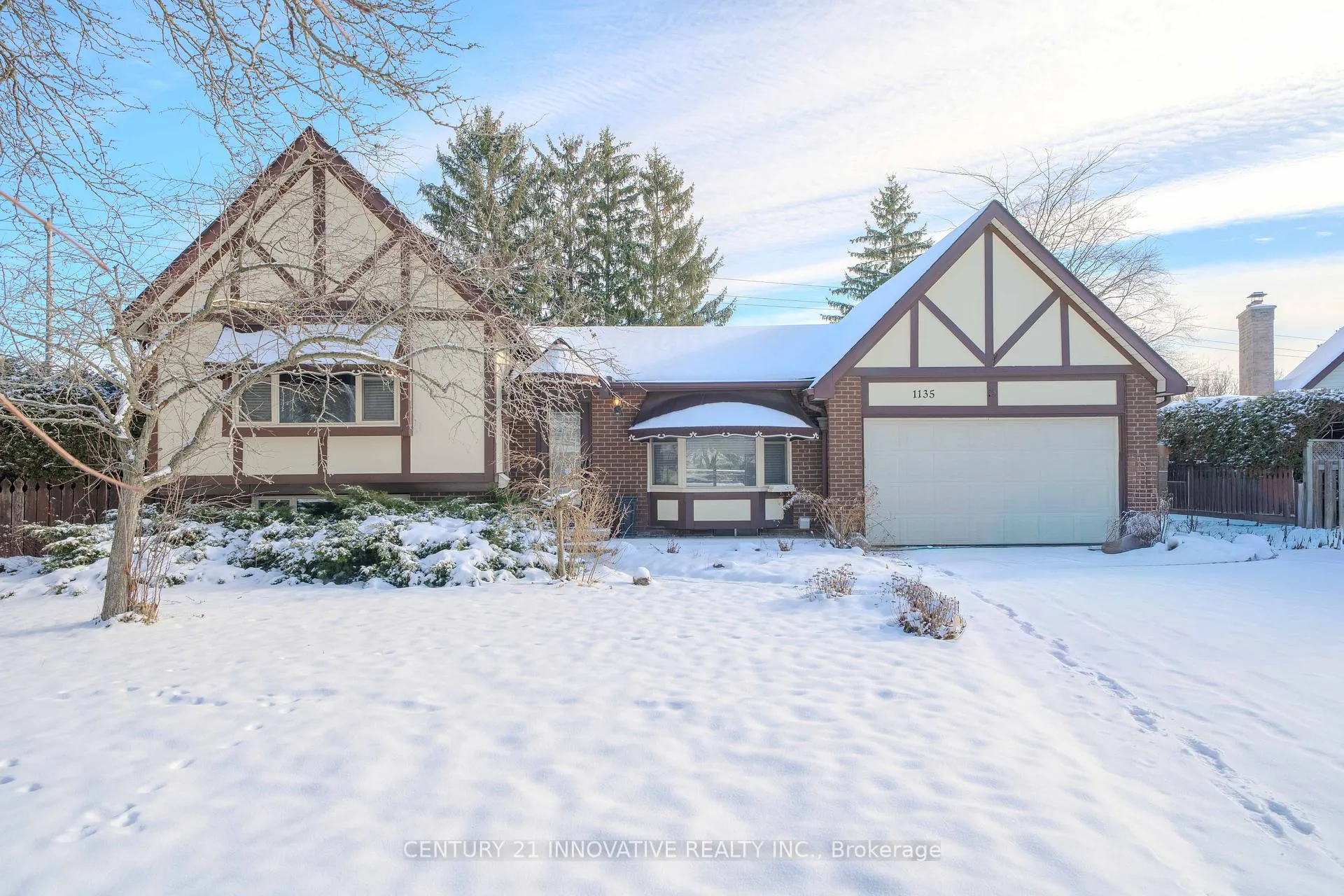 Front of 1135 Lobelia Court